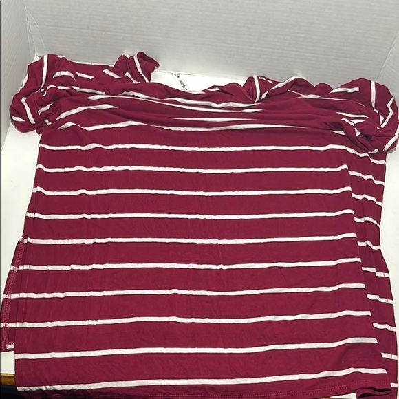 Zenana Outfitters Red Striped Relaxed Short Sleeve Tee - Picture 10 of 10